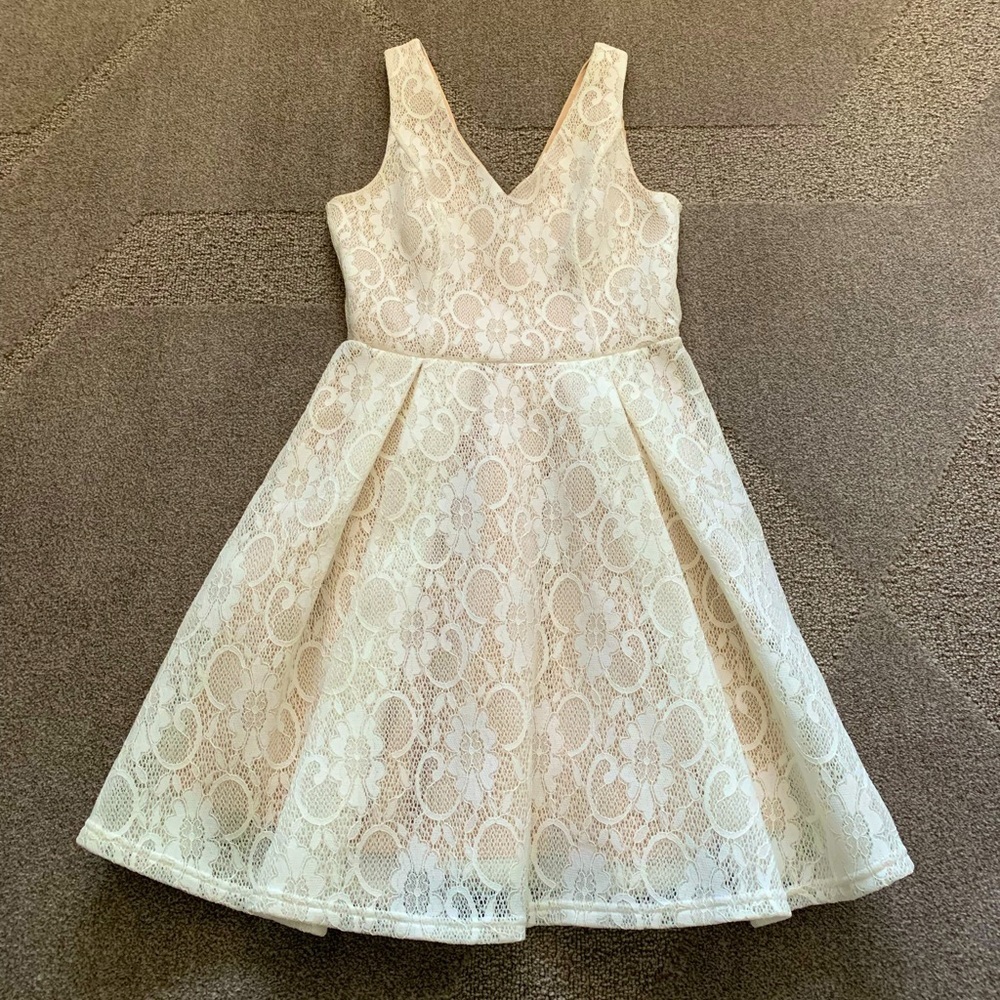 Soprano Tan Dress With Cream Lace Outer Shell